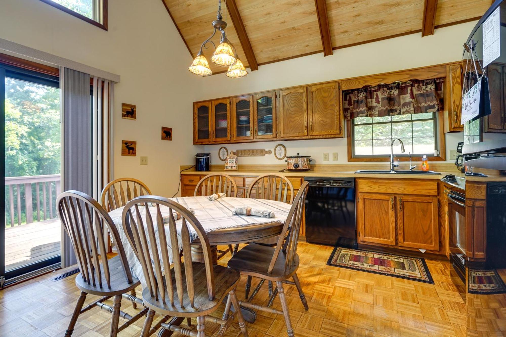 Howard Cabin Rental About 3 Mi To Apple Valley Lake! Mount Vernon Buitenkant foto